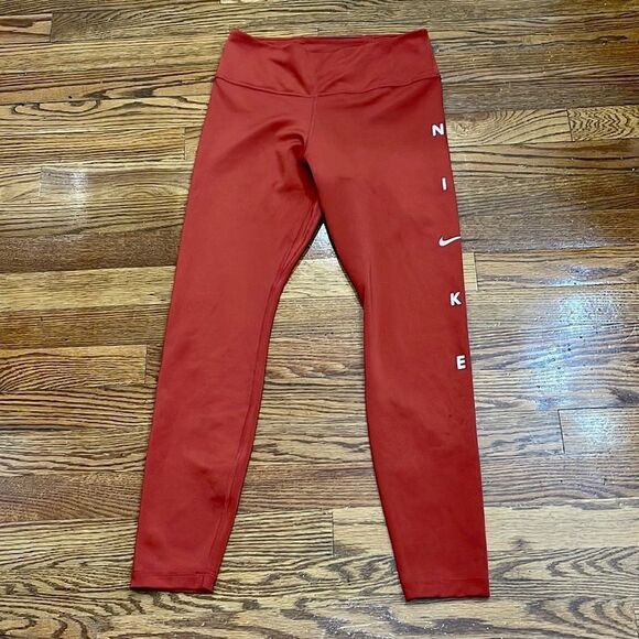 Nike Lux Legging | Side Leg Logo - Picture 1 of 3